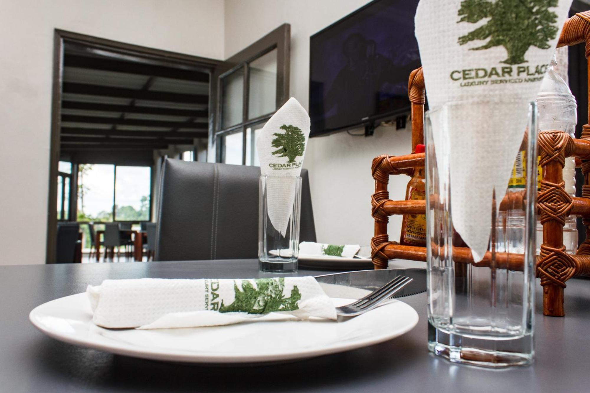 Cedar Place Limited 블랜타이어 외부 사진